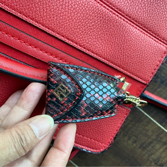 Red Call it Spring Satchel Bag - Picture 9 of 9